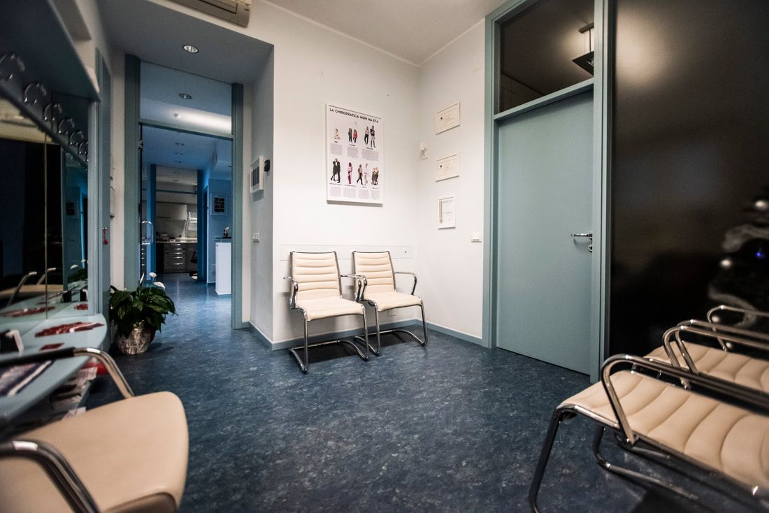Sala d'attesa dello studio di chiropratica di Ancona